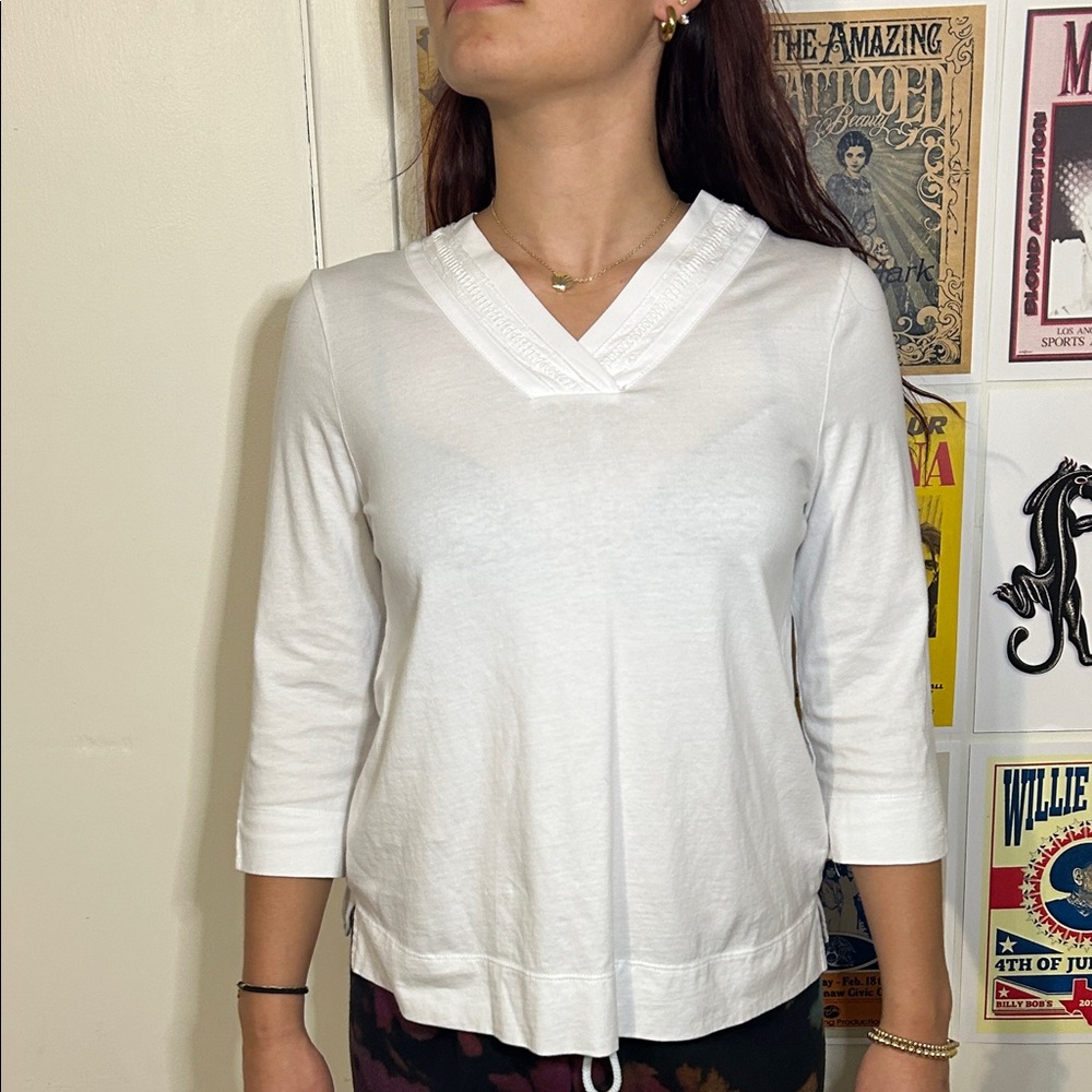 NICOLI Elegant White V-Neck Top